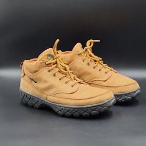 Nike Tan Lace Up Boots